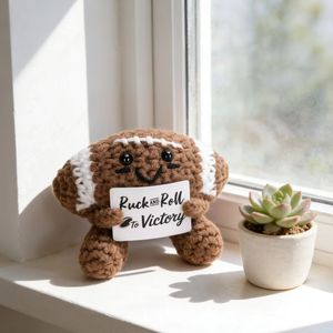Kit DIY Fait Main : Poupée Crochet Positive – Cadeau Football pour Pères, Collègues, Hommes & Femmes – Présent d'<span class=keywords><strong>Anniversaire</strong></span> de Soutien Émotionnel - Product Image 3