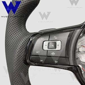 Volante con Luz LED Integrada, Fabricado en Fibra de Carbono Semi-Procesada, Apto para Modificación Masiva, Compatible con Golf y Polo - Product Image 4