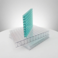 Panneaux de toiture en polycarbonate alvéolaire, design industriel, protection UV, isolation thermique, pour hôpitaux et hôtels durables