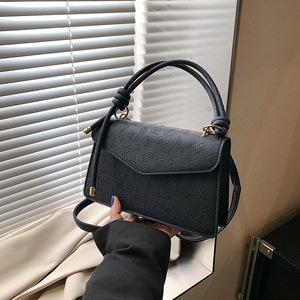 Vente en gros mode simple personnalité petit sac femme 2025 printemps nouveau sac à bandoulière petit sac carré pour femme - Product Image 1