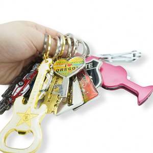 Porte-clés en caoutchouc 2D personnalisé avec logo et étiquette, prix de gros - Product Image 1