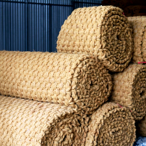 WHOLESALE NATURAL COCONUT COIR <b>MAT</b> FIBER <b>GARDEN</b> <b>MAT</b> FOR LANDSCAPING PLANTING EROSION CONTROL AND OUTDOOR USE - Product Image 1
