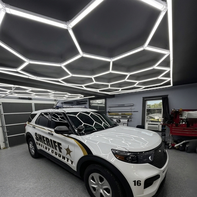 Fast Delivery Dropshipping LED Hexagone Garage Lighting Custom Hexagonal LED Light for Auto Detail Shop 15 Grid System