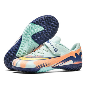 Nuevas Zapatillas de Fútbol para Niños en Oferta - Transpirables, Cómodas, de Caña Baja, con Tacos, Ideales para Jugar en Césped, para Niños y Niñas - Product Image 3