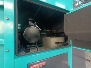 Groupe électrogène silencieux de secours domestique UniV 24 kW 30 kVA 180 kVA 50 Hz 60 Hz, série UGY - Product Image 4