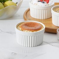 Porcelaine réutilisable 4oz Four Gâteau Crème Glacée Condiment Trempette Sauce Ramequins Tasse en céramique Rangement d'accessoires de cuisine