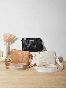 Nouveau sac à main décontracté pour femme, bandoulière en PU pliable avec fermeture éclair, porte-téléphone, petit sac à épaule en forme de V avec sequins et motifs en relief - Product Image 5