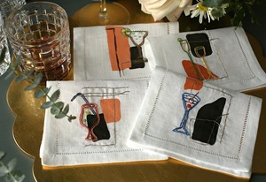 Serviette en lin 100% Cheers in Stitch |   Serviettes de table brodées réutilisables et écologiques pour la salle à manger, les restaurants, les mariages et la maison - Product Image 2