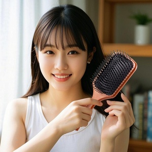 Sisir Anti Kusut Ramah Lingkungan dari Kayu Bambu dengan Gagang Kayu Asli untuk Penggunaan di Rumah - Product Image 4