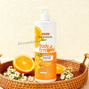 Crema Corporal Aclarante, Exfoliante, Humectante, Reparadora, con Niacinamida, Aloe Vera y Ácido Hialurónico para Mujer, Venta al por Mayor - Product Image 3