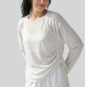 เสื้อโยคะแขนยาวรัดเอวสำหรับผู้หญิง สีนู้ด เนื้อผ้ายืดหยุ่นสูง เสื้อออกกำลังกายกระชับสัดส่วน เสื้อยืดคลุมออกกำลังกาย - Product Image 5