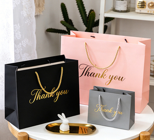 Bolsa <span class=keywords><strong>de</strong></span> Compras <span class=keywords><strong>de</strong></span> Papel Kraft Rosa <span class=keywords><strong>de</strong></span> <span class=keywords><strong>Lujo</strong></span> con Logotipo Personalizado para Perfumes, Cosméticos, Regalos y Ropa - Product Image 2