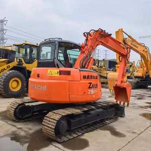Excavatrice sur chenilles Hitachi ZX75 d'occasion 2016, 90% neuve, excellent état, poids opérationnel 7000 kg, godet 0,33 m, moteur - Product Image 5