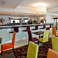 Comptoir de bar haut de gamme personnalisé, droit, facile à nettoyer, remplaçable, avec éclairage LED pour restaurant, bar et club