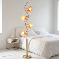Lampu Lantai Gaya Tiffany Lotus, Lampu Berdiri Kaca Patri Motif Bunga dengan Alas Besi, Lampu Dekoratif Vintage E26 untuk Ruang Tamu