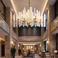 Lustre en albâtre naturel de grande taille, lumière LED chaude, cadre en métal personnalisé, lampe suspendue pour villa, escalier