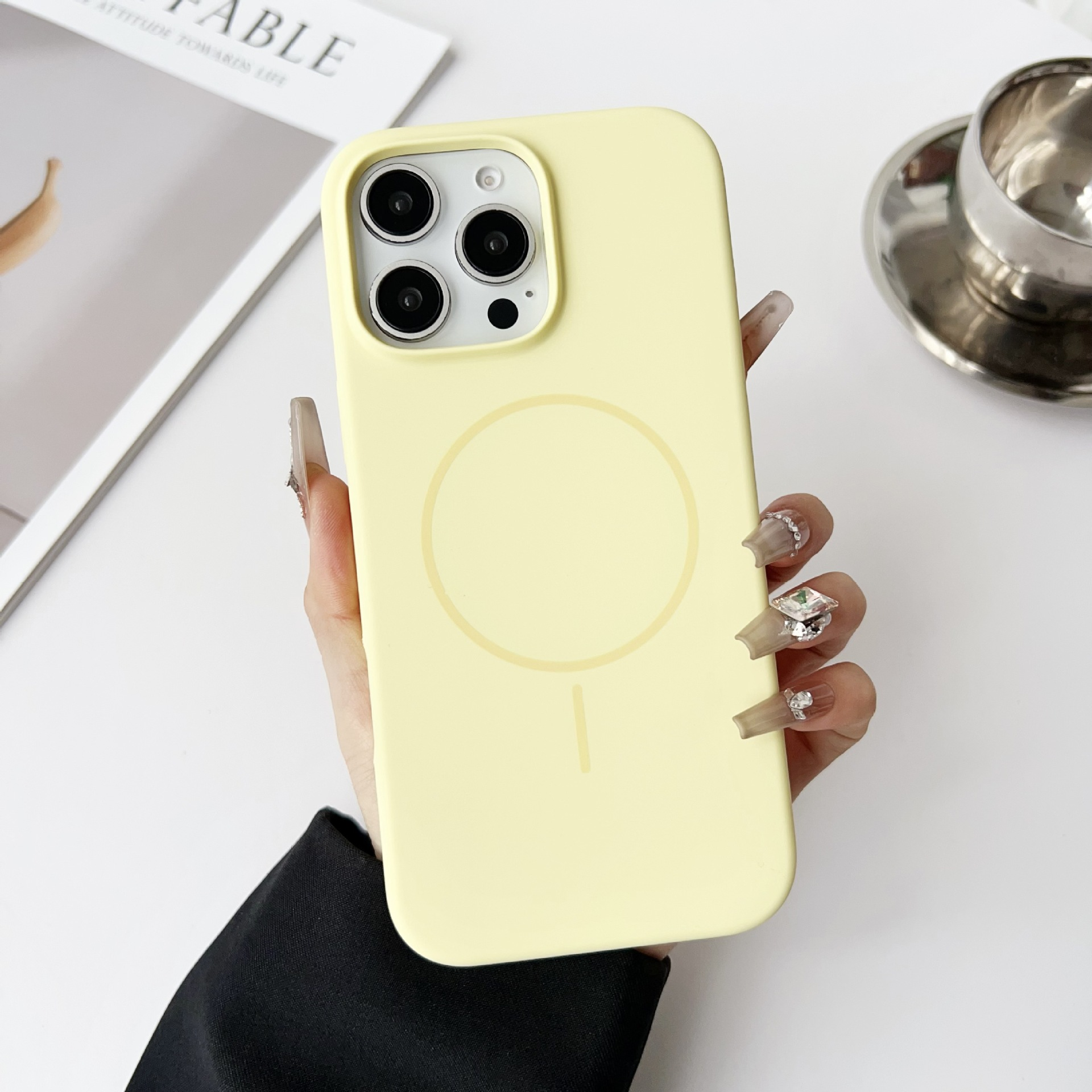 สีเหลือง