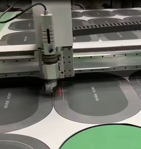 เครื่องตัดอัตโนมัติ REMEYA แบบ CNC พร้อมใบมีดสั่นสะเทือน ความเร็วสูง เสียงรบกวนต่ำ สำหรับตัดของเล่นผ้ากำมะหยี่ สิ่งทอภายในบ้าน ชิ้นส่วนหลัก PLC มอเตอร์ - Product Image 4