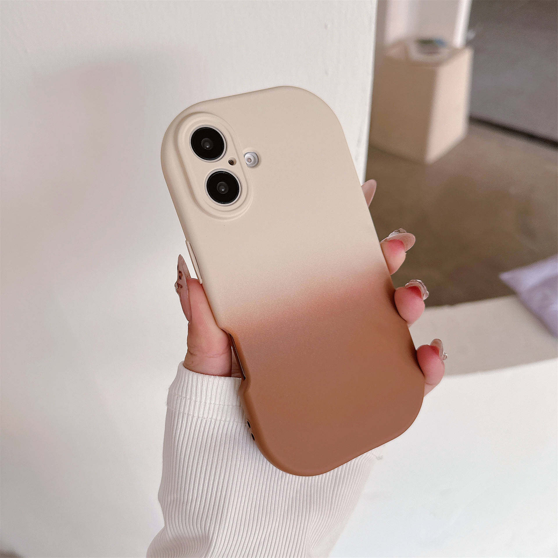 [ไล่เฉดสี] สีขาวและสีน้ำตาล