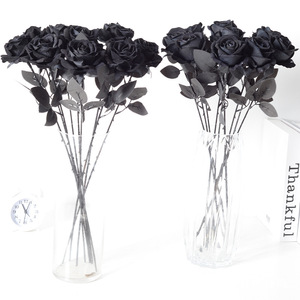 Rosas Negras Góticas Artificiales de Terciopelo y Seda para Decoración de Halloween, Accesorios de Fotografía de Bodas, Venta al Por Mayor - Product Image 3
