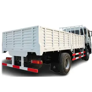 Camions de camion à cabine unique 4x2 HOWO 6m 4x2 Cargo wagon moteur diesel véhicule de fret sec robuste à 8 vitesses
