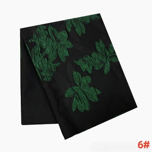 <span class=keywords><strong>Tissu</strong></span> brocart noir 202 g/m² à motifs floraux imposants, poids moyen, texture <span class=keywords><strong>nid</strong></span> <span class=keywords><strong>d</strong></span>'<span class=keywords><strong>abeille</strong></span>, matériau de <span class=keywords><strong>couture</strong></span> haut de gamme pour robes de soirée et costumes - Product Image 5