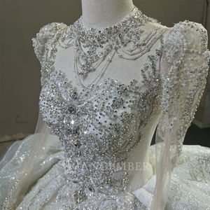 Robe de bal moderne Xx63 à imprimé floral en cristal et sequins, décolleté cœur, traîne chapelle, appliques, antistatique, longueur ras du sol, coupe classique - Product Image 2