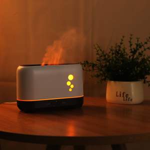 เครื่องเพิ่มความชื้นลายไม้สีอ่อน 200 มล. เครื่องกระจายกลิ่นน้ำมันหอมระเหยแบบพกพา USB พร้อมเอฟเฟกต์แสงไฟรูปเปลวไฟ - Product Image 1