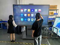 Tableau blanc interactif intelligent numérique LCD pour conférence, avec caméra IA FHD intégrée, système double, en métal, pour écriture interactive