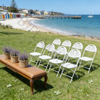 Chaise pliante en plastique durable blanche à dossier éventail pour mariages, banquets, événements extérieurs - Chaise de jardin en plastique à dossier éventail Bjflamingo en gros