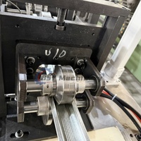 Máquina Perfiladora de Acero Ligero de Alta Precisión para Perfiles Omega de Techo, Totalmente Automática, Fabricada en China