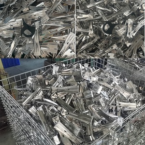 Supporto per Grondaia Nascosta Stile K in Alluminio da 6 Pollici per Sistema di Drenaggio Pluviale - Product Image 5