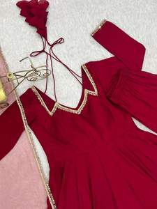 Ensemble Anarkali en soie Chanderi pure, coupe évasée, avec dupatta, prêt-à-porter, pour femme, idéal pour les fêtes, prix de gros - Product Image 2