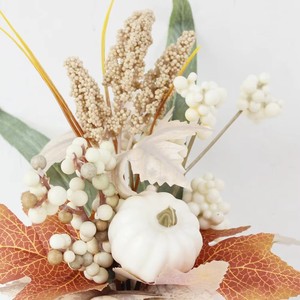 Decoración Artificial de Otoño, Centro de Mesa con Calabaza Blanca, Piñas, Hojas de Arce y Bayas para Decoración de Mesa en Acción de Gracias, Halloween y Estilo Rústico - Product Image 3