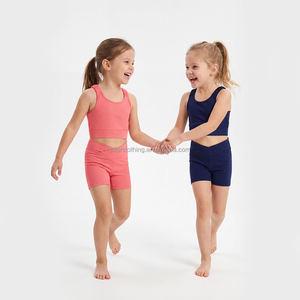 Fabricant professionnel d'ensembles d'entraînement pour filles, ensemble de vêtements de sport pour enfants avec logo personnalisé, débardeur et short anti-transpiration, faible MOQ - Product Image 3