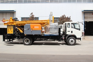 Machine de forage minier <span class=keywords><strong>Hardrock</strong></span> 400m montée sur camion pour puits d'eau - Product Image 2