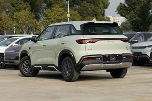 YK MOTORS 2025 2024 BYD Yuan up Voiture familiale bon marché Voiture d'occasion Chine Export Voitures à direction gauche 401 KM Range Sale - Product Image 4