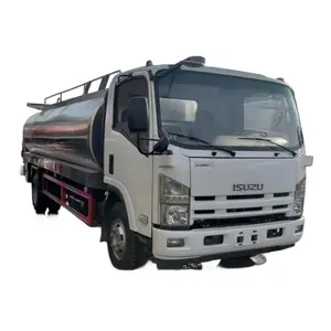 Japonya Isuzu 6000l 8000l yalıtımlı süt tankeri kamyon 4x2 süt tankı taşıma kamyonu satılık