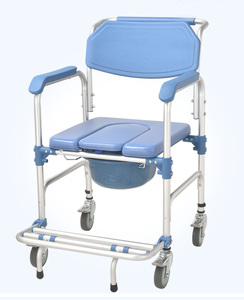 Chaise d'aisance de <span class=keywords><strong>douche</strong></span> de matériel médical de vendeur chaud chaise d'aisance pliable de chevet avec la toilette de roues - Product Image 4