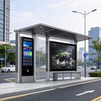 Abri d'arrêt de bus intelligent publicitaire avec boîte lumineuse LED extérieure, personnalisable OEM pour le transport en commun