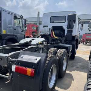 Camión Tractor Diésel Usado Sinotruk Howo 6x4 de 10 Ruedas, 351-450hp, Euro 3, con Motor Weichai, Asiento con Suspensión Neumática, Volante a la Izquierda - Product Image 4