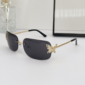Lunettes de soleil tendance pour femmes, style tendance, verres dégradés, UV400, personnalisables, logo, sans monture, lunettes de soleil surdimensionnées pour femmes - Product Image 1