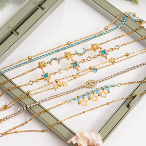 กำไลข้อมือหรูหราประดับเพชรซิคอนรูปดวงตาปีศาจ ดาว และพระจันทร์ ชุบทอง 18K PVD บนสแตนเลสสตีล สำหรับผู้หญิง - Product Image 2