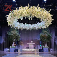 ZKAI Décoration de plafond de salle de mariage de luxe, anneau floral suspendu en fleurs artificielles blanches en soie, toile de fond florale
