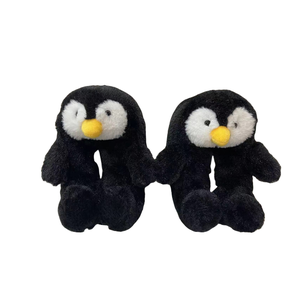 Vente en gros de pingouin en peluche noire d'intérieur pour chaussons Tigre de dessin animé mignon plat avec fonction antidérapante éclairée pour les enfants en automne - Product Image 4