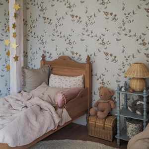 French Retro Solid Wood Cream White Master Bedroom Double Bed <b>Queen</b> European <b>Court</b> Carved Princess Bed - Product Image 2