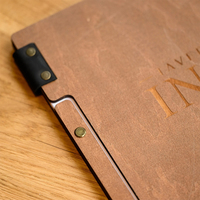 Porte-menu en bois gravé personnalisé avec vis de fixation