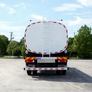 รถบรรทุกน้ำมันปรุงอาหาร FAW 8x4 ขนาด 20 ลูกบาศก์เมตร พร้อมถังเหล็กเกรดอาหาร - Product Image 5