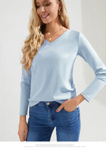 VN5256 Camisetas Básicas de Manga Larga para Mujer al por Mayor, Camisetas Ajustadas Negras con Cuello en V y Decoración de Botones - Product Image 2