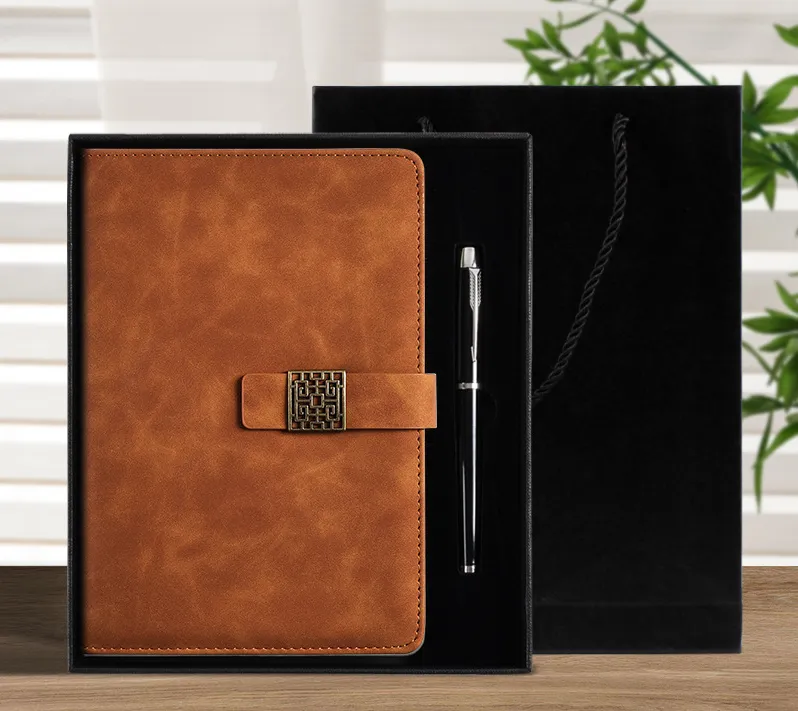 शादी और कार्यालय के लिए पेन कार्ड धारक नोटबुक उपहार सेट के साथ अनुकूलित लोगो A5 नोटबुक बिजनेस उपहार बॉक्स